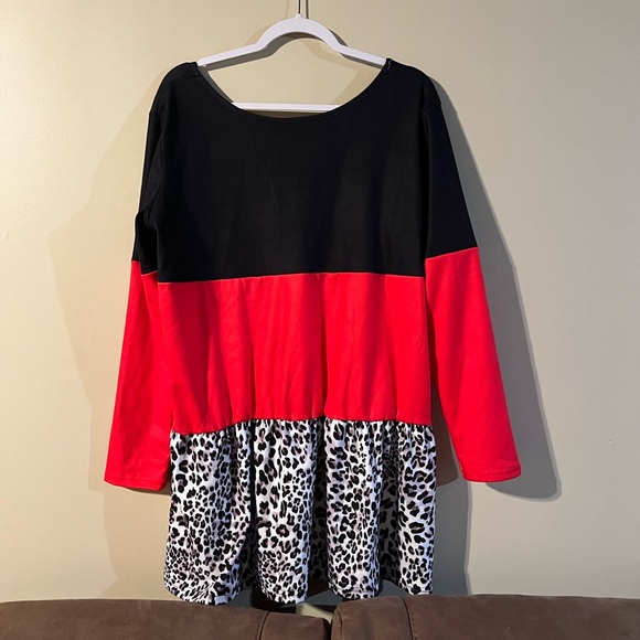 Sheilay Scooped Neck Shirt - Picture 2 of 4